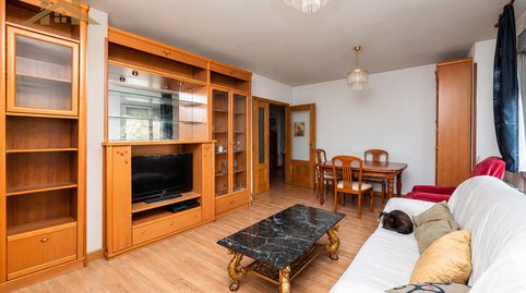 Foto 3 de Piso en venta en Calle de Alcobendas, Valdepelayo - Montepinos - Arroyo Culebro, Leganés