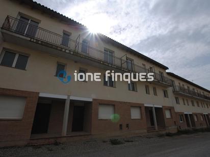 Vista exterior de Casa adosada en venda en Bellcaire d'Urgell amb Terrassa i Balcó