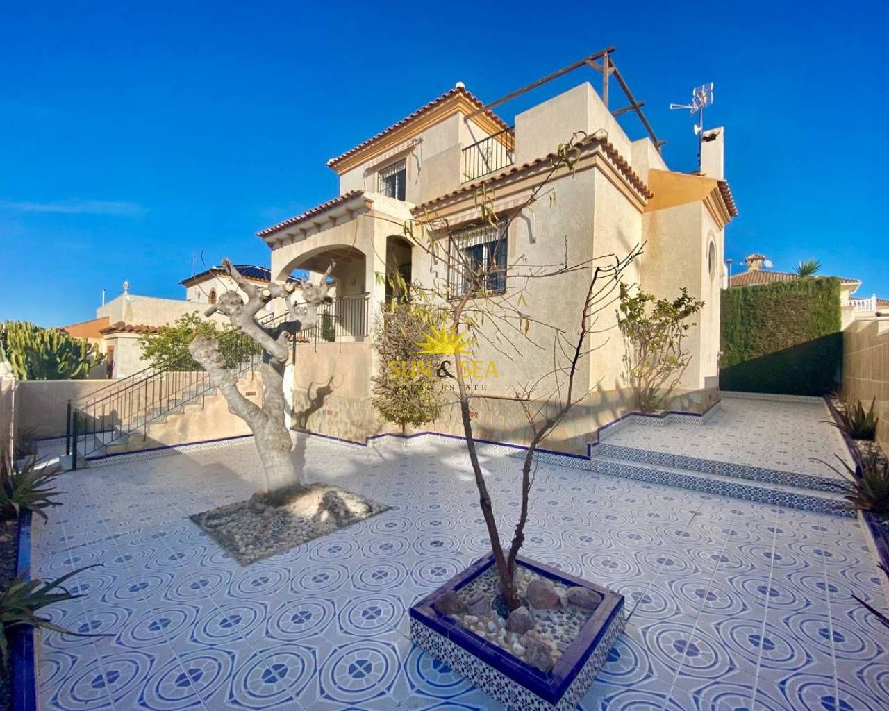 Exterior view of House or chalet to rent in Torrevieja  with Air Conditioner, Heating and Private garden