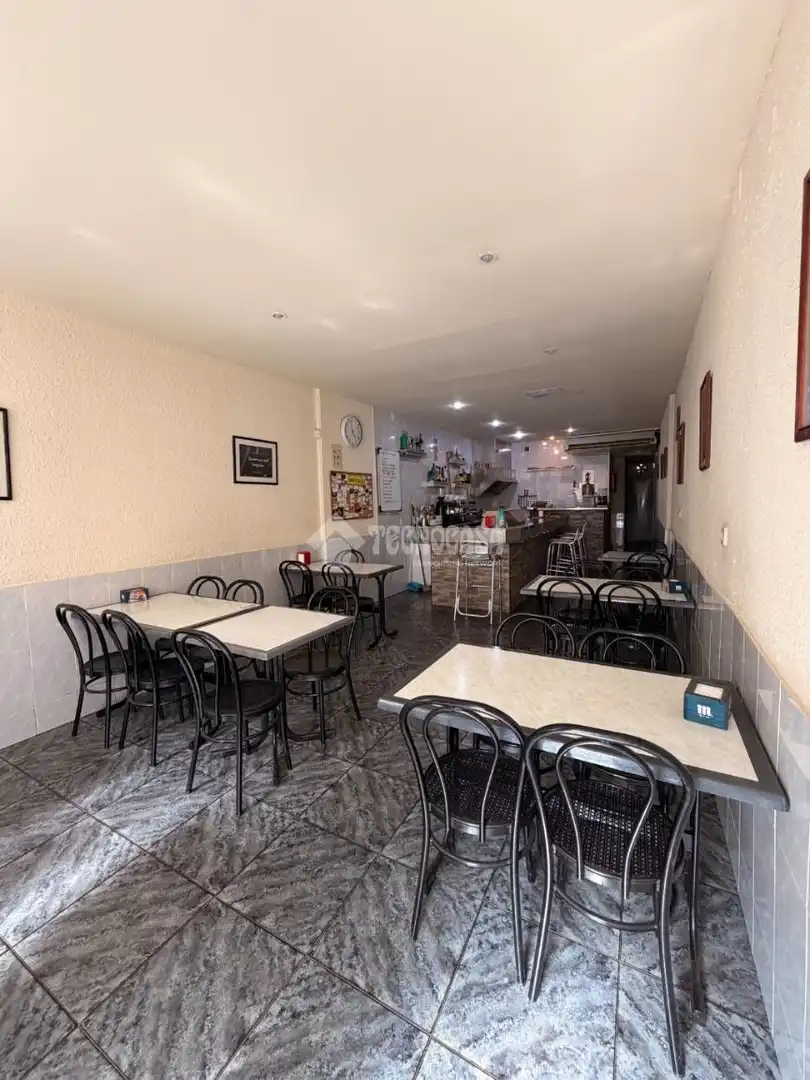 Casa bifamiliare con terrazza in vendita a Centre - Sant Oleguer, imagen 10