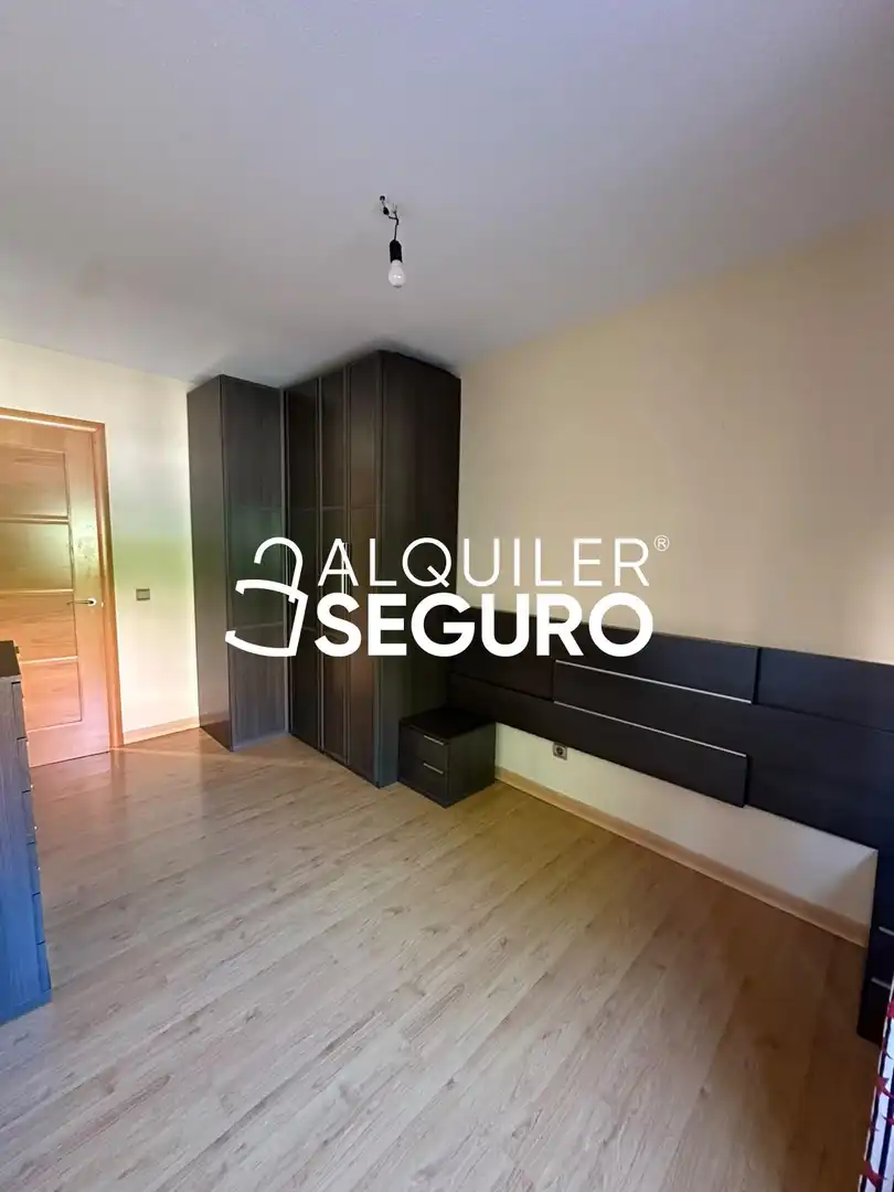 Schlafzimmer von Wohnung zur Miete in Móstoles mit Klimaanlage, Heizung und Schwimmbad