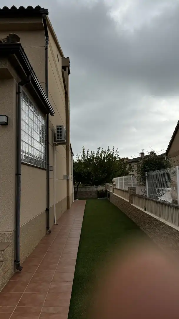 Vista exterior de Casa o xalet en venda en Creixell amb Aire condicionat, Calefacció i Jardí privat