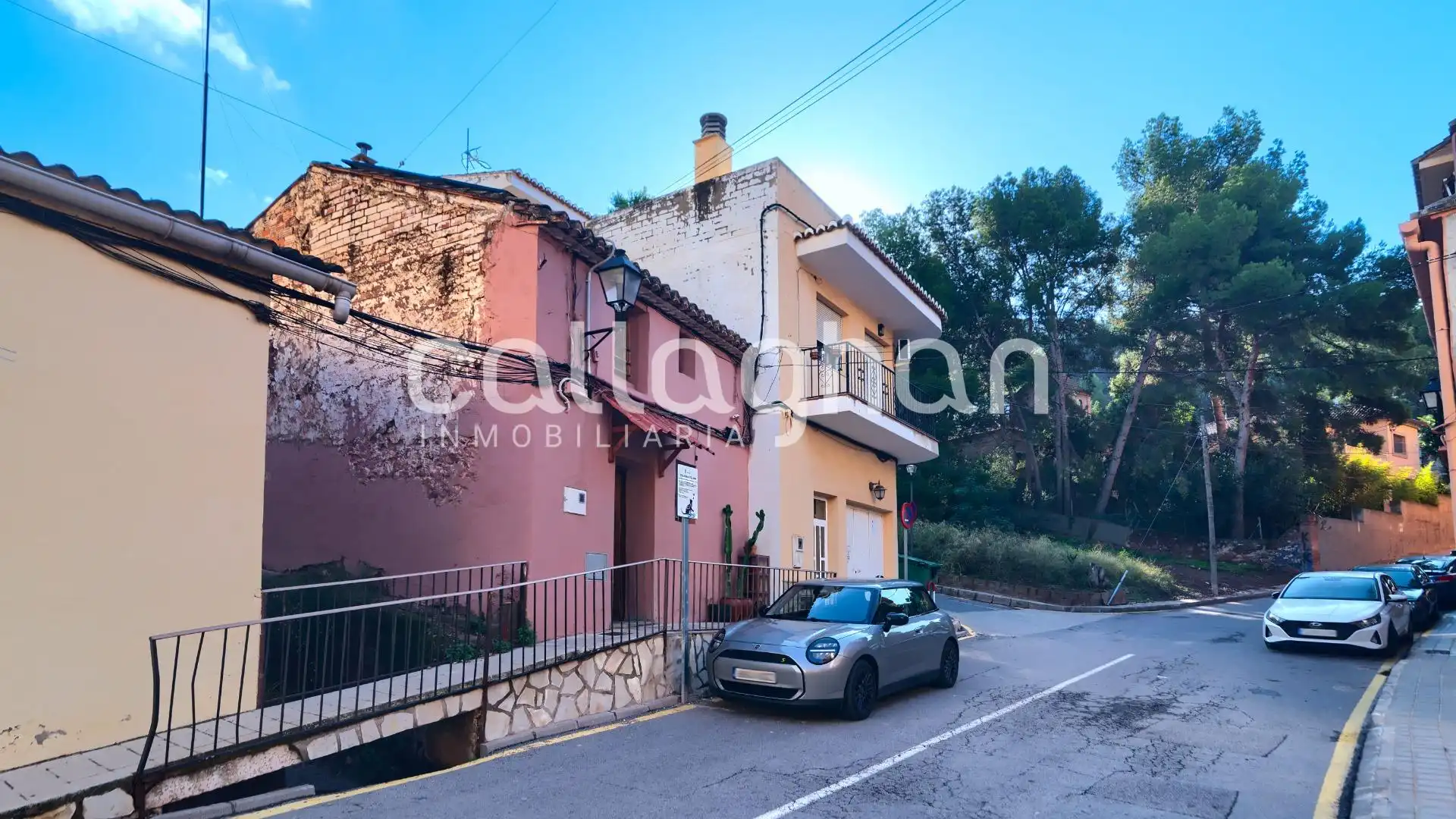 Vista exterior de Casa adosada en venda en Náquera amb Aire condicionat, Jardí privat i Terrassa