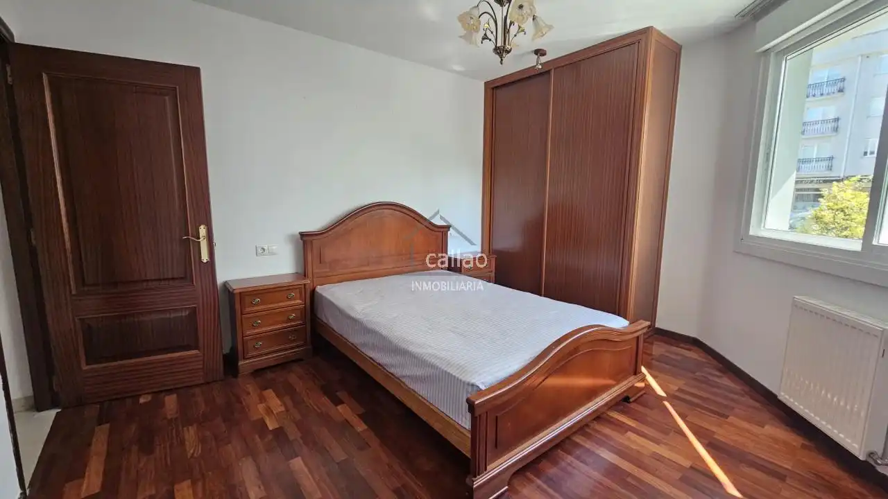 Schlafzimmer von Wohnung zum Verkauf in Narón mit Heizung, Abstellraum und Möbliert
