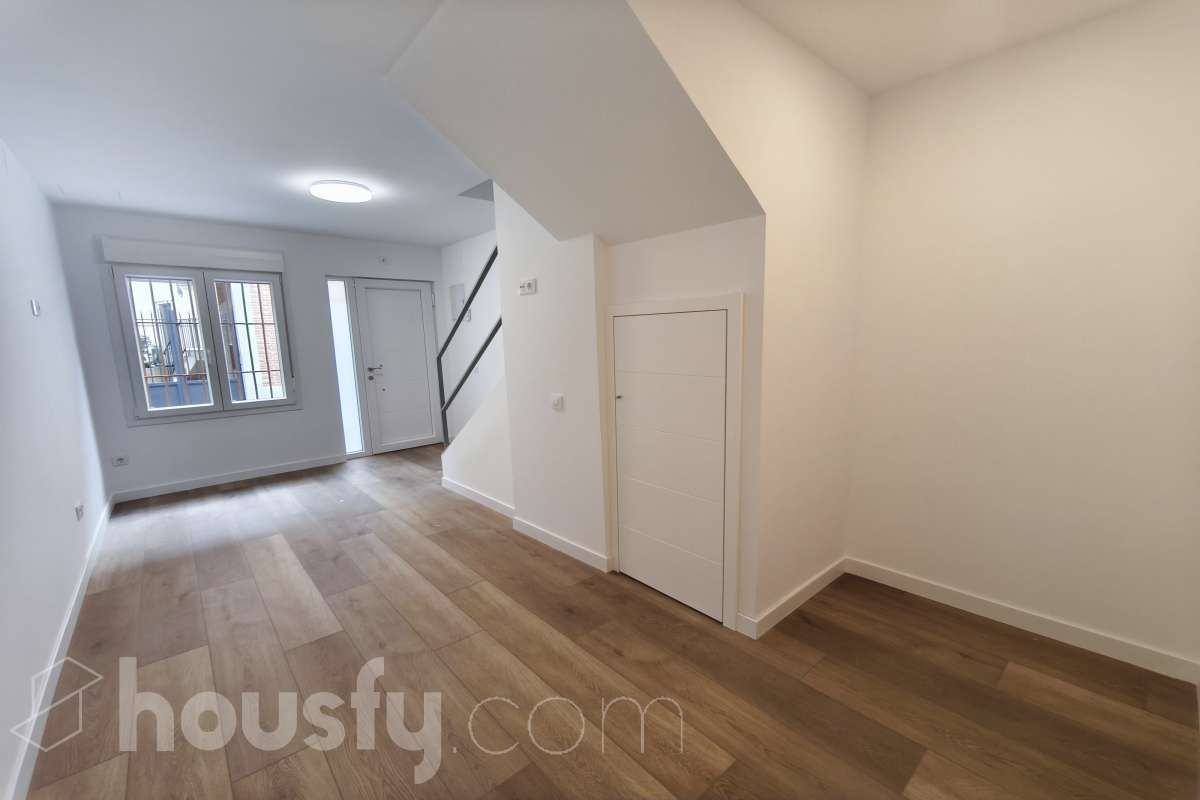 House or chalet to rent in Calle de Felipe IV, Centro