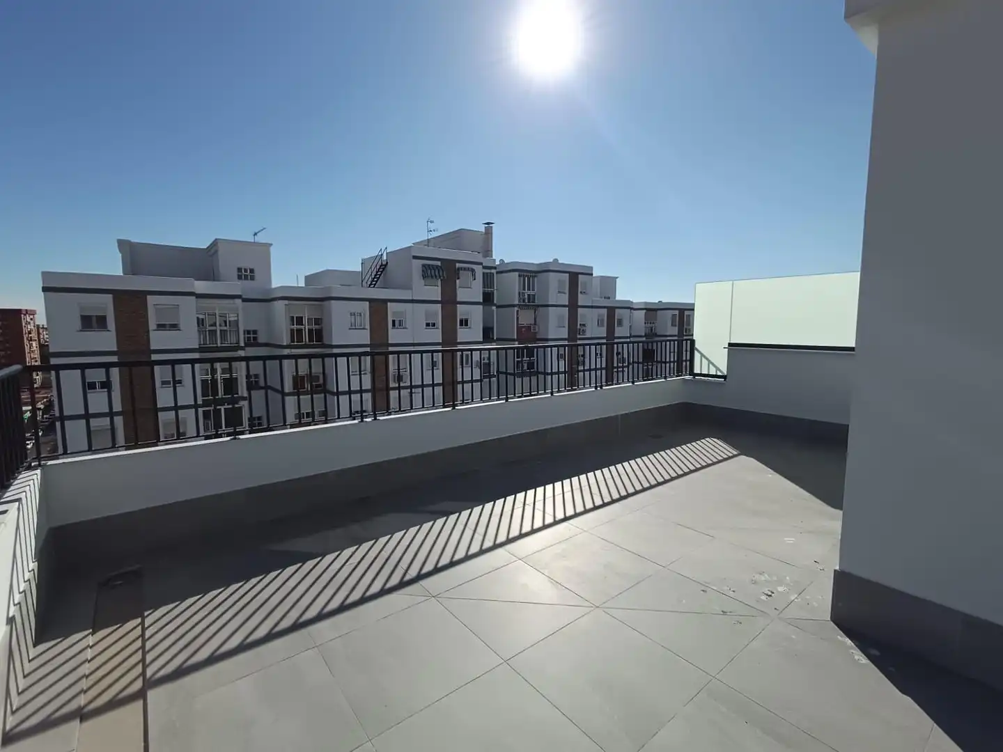 Penthouse with pool to rent in Carretera de Cádiz, imagen 3