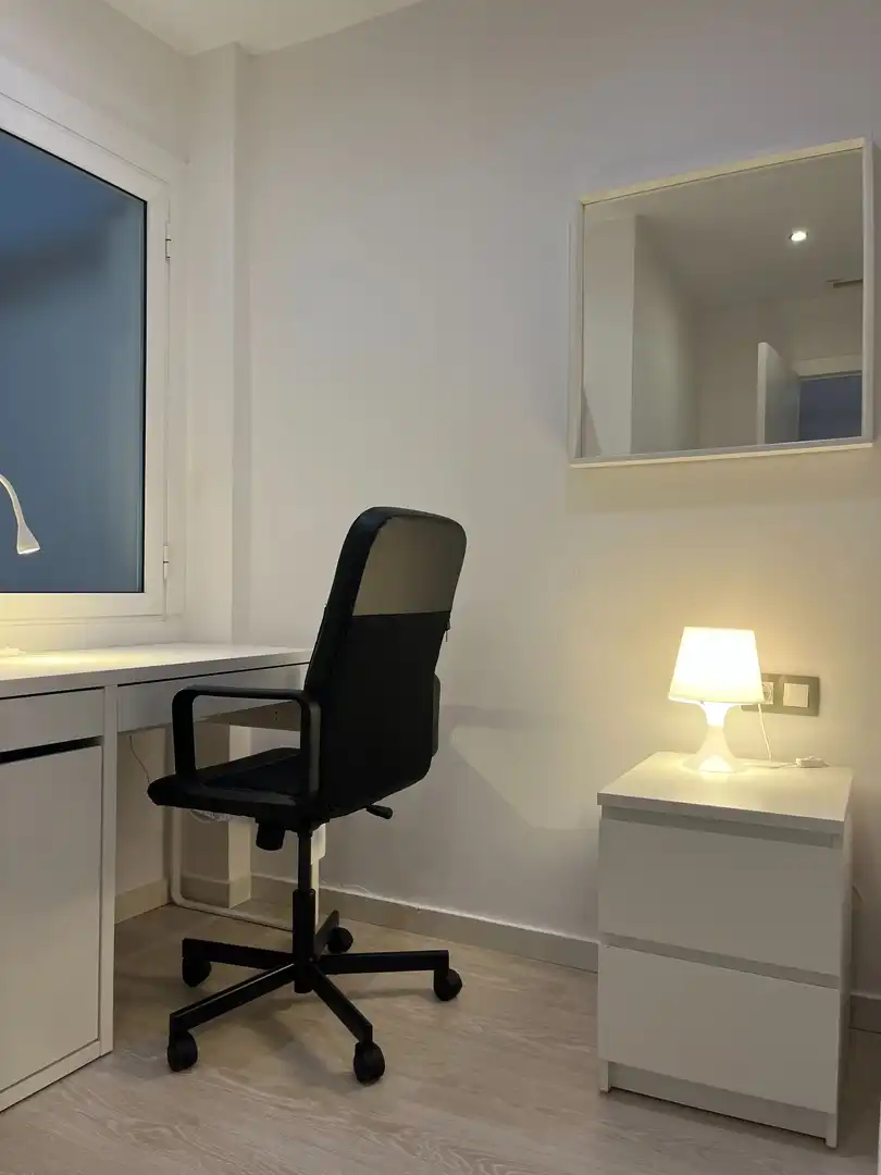 Flat for sale in Barcelona  with Air Conditioner, Heating and Furnished
