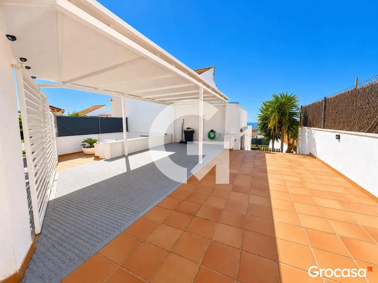 Chalet con piscina en venta en CL LLEBEIG, imagen 3