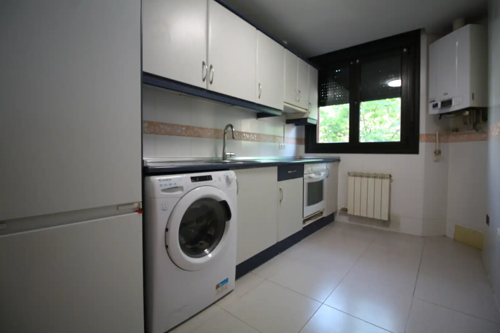 Cocina de Piso de alquiler en Valladolid con Calefacción, Parquet y Trastero