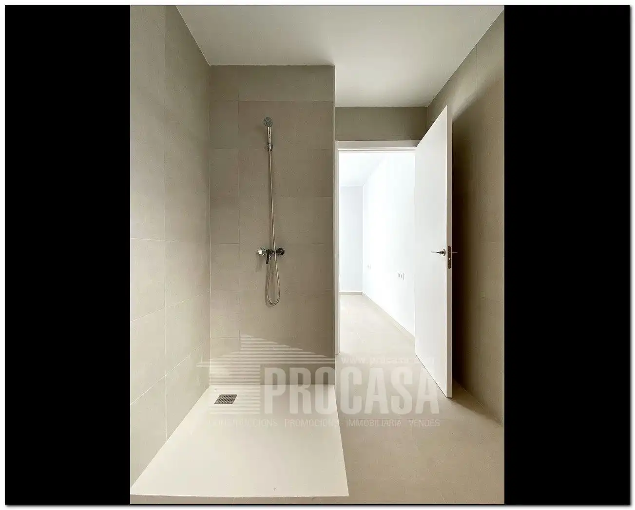Detached house with pool for sale in REQUESENS, imagen 37