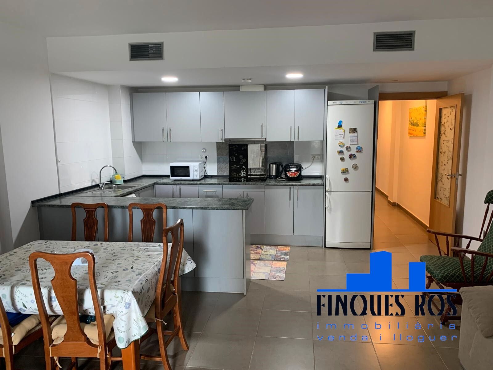 Cuina de Pis en venda en Vinaròs amb Aire condicionat, Terrassa i Moblat