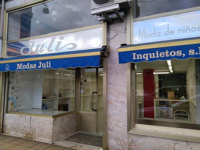 Local comercial en Venta en Calle hermanos salas, 18 en Los Corrales de Buelna