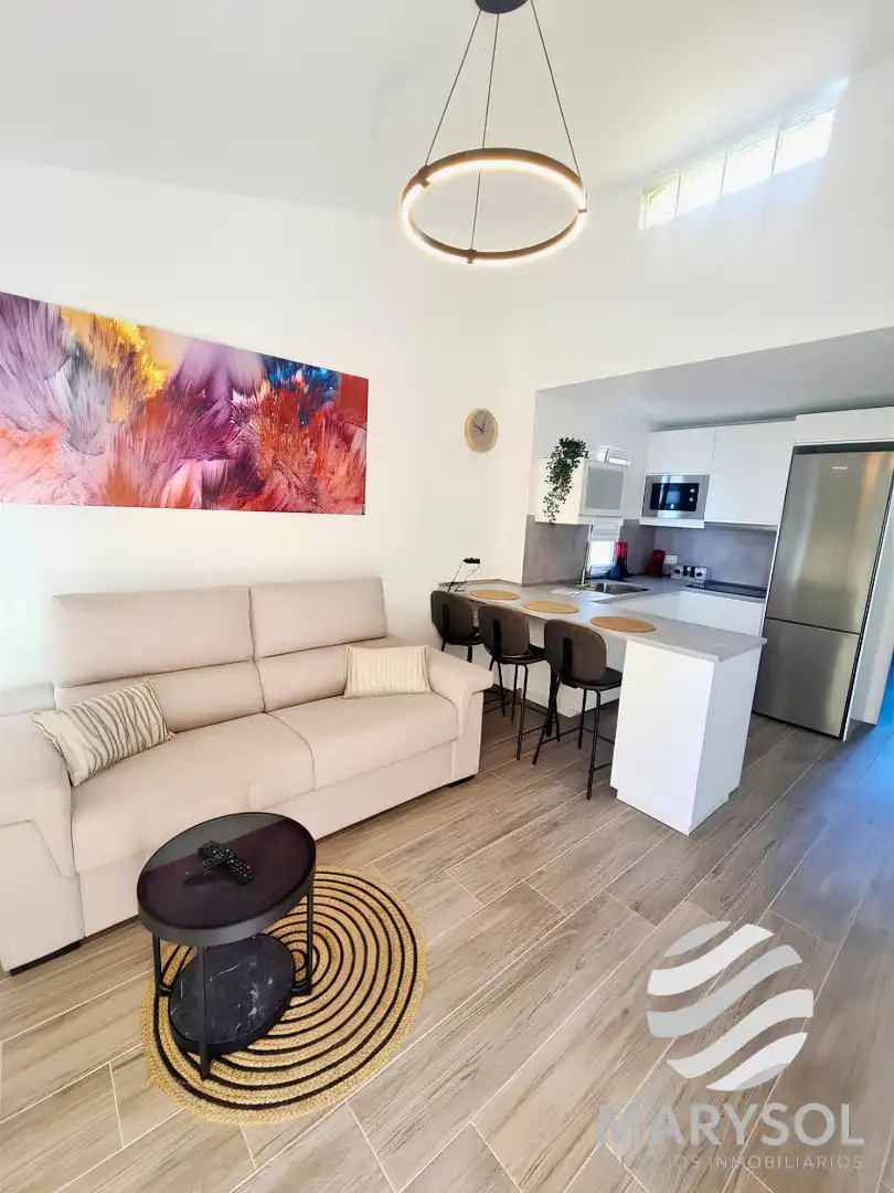 Sala de estar de Apartamento de alquiler en San Bartolomé de Tirajana con Aire acondicionado, Calefacción y Terraza