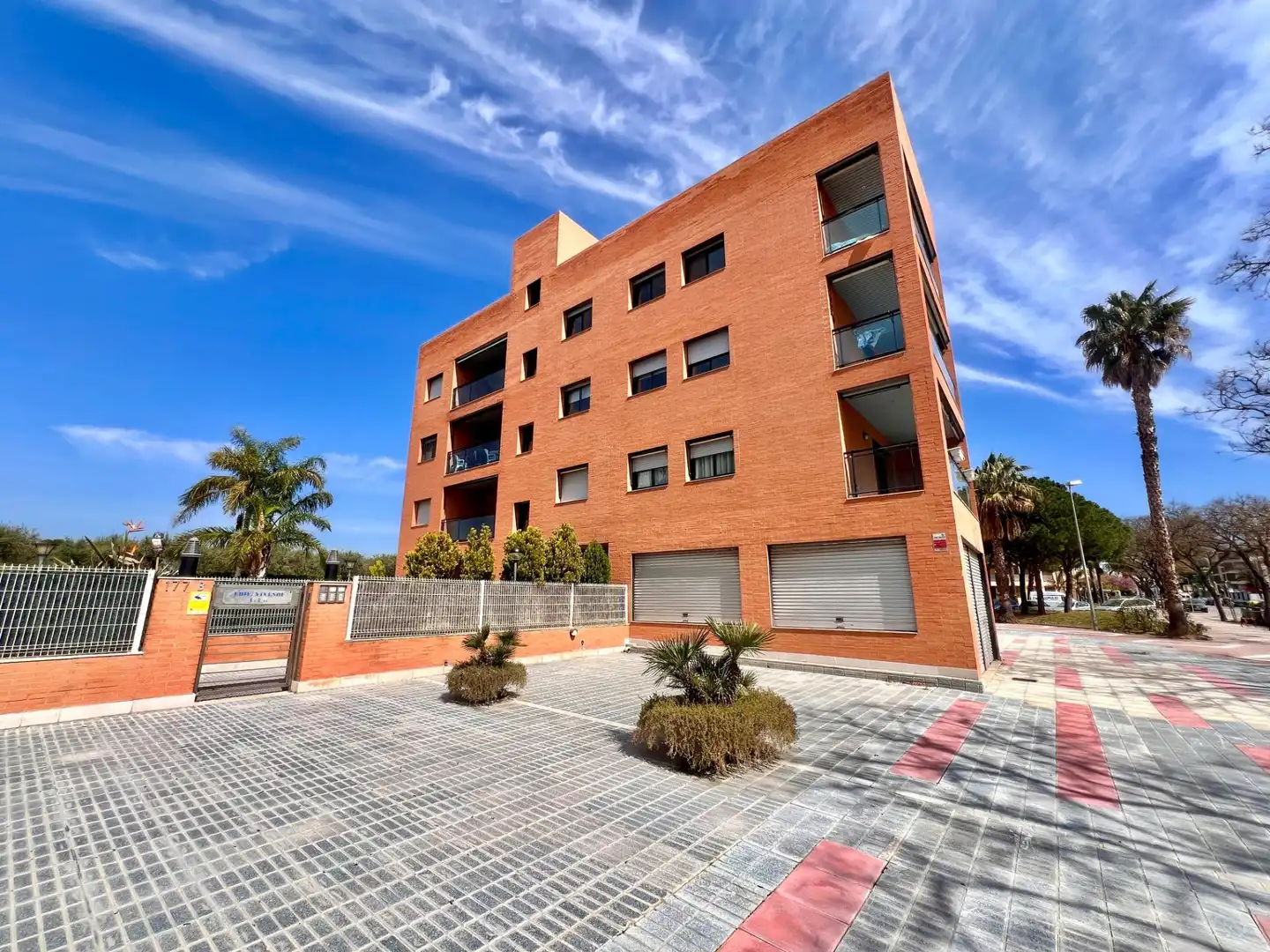 Vista exterior de Pis en venda en Cambrils amb Aire condicionat, Calefacció i Terrassa