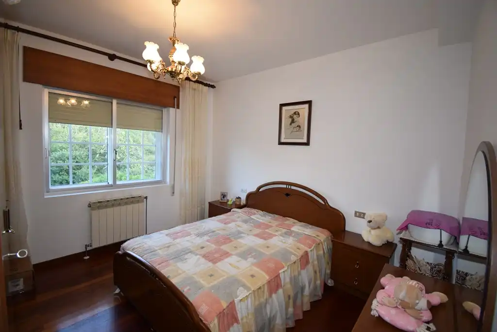 Dormitori de Casa o xalet en venda en Fene amb Jardí privat, Terrassa i Moblat