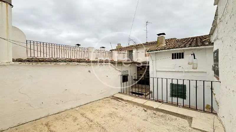 Vista exterior de Casa o xalet en venda en Turís amb Terrassa, Traster i Balcó