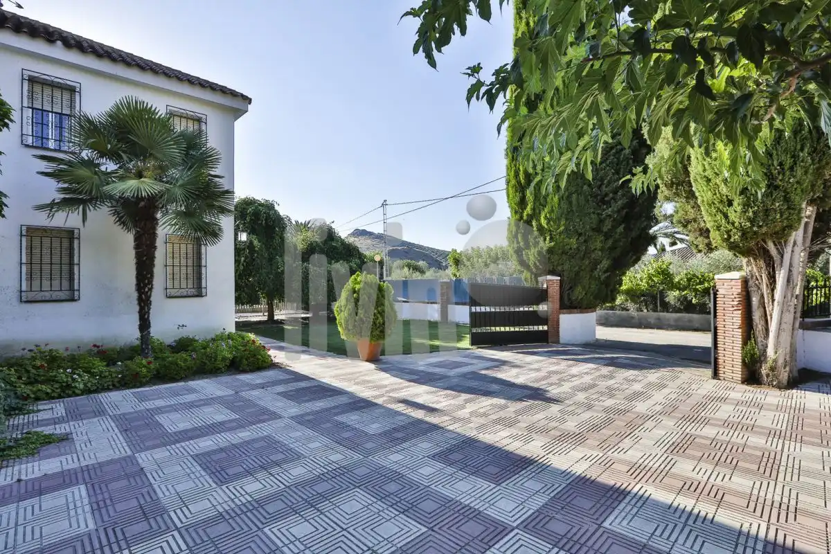 Vista exterior de Casa o chalet en venta en Jaén con Aire acondicionado, Jardín privado y Terraza