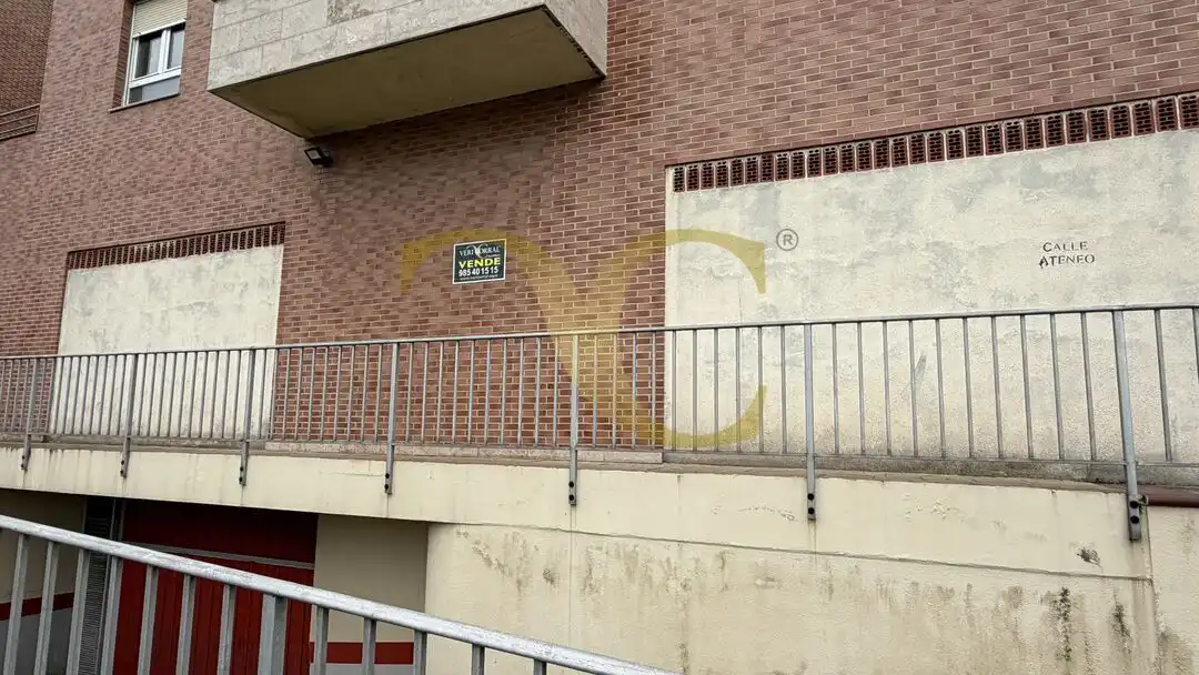 Gewerbefläche zum Verkauf in Calle Ateneo Obrero de Luanco, imagen 2