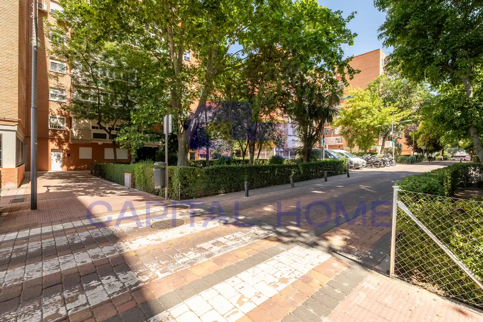 Exterior view of Flat for sale in Fuenlabrada  with Alarm