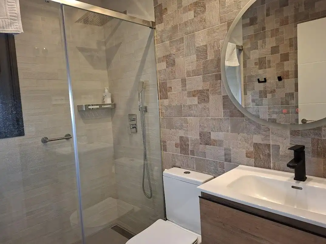 Bathroom of Houses for sale in Hontecillas  with Air Conditioner, Private garden and Terrace
