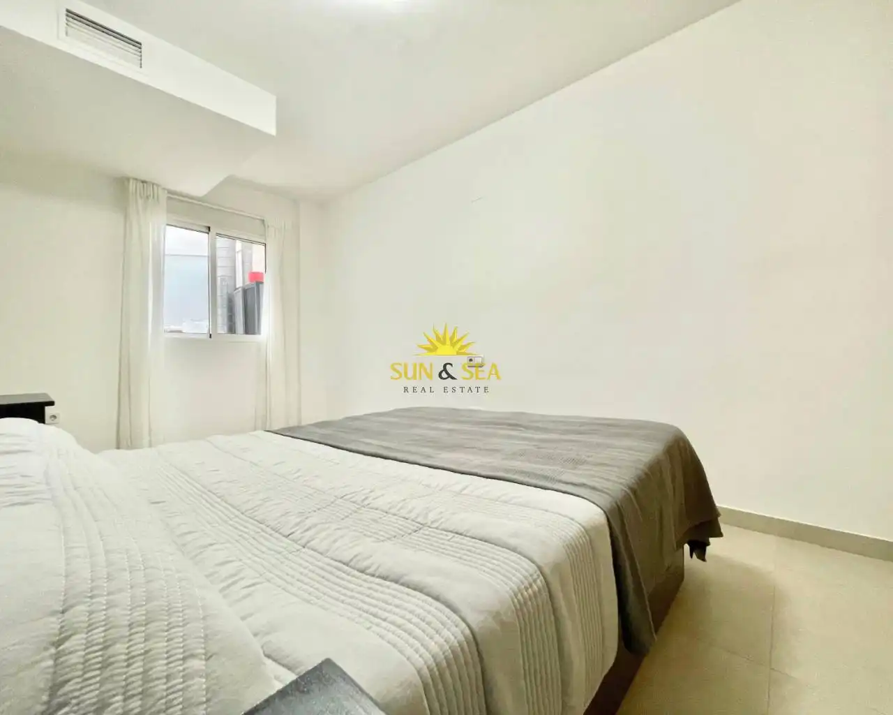 Habitación de Piso de alquiler en Murcia con Aire acondicionado, Calefacción y Amueblado