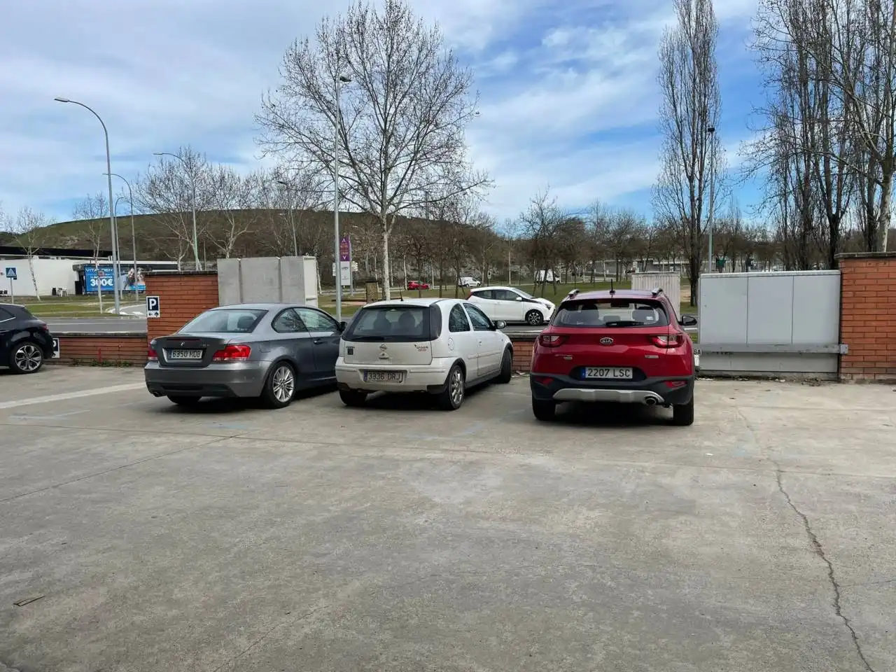 Parking de Nave industrial de alquiler en Vic con Alarma