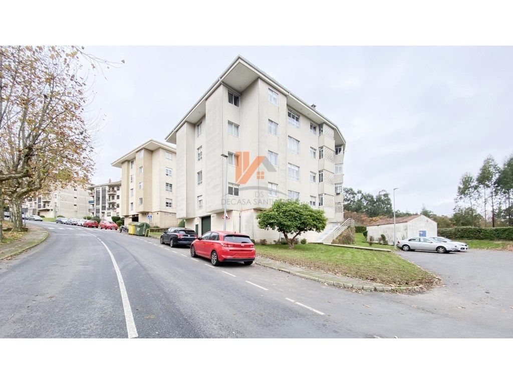 Exterior view of Flat for sale in Teo  with Storage room and Oven