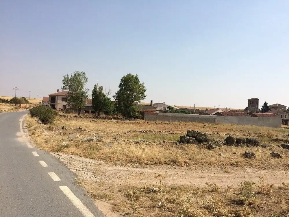 Terreny residencial en venda a Santa María la Real de Nieva, imagen 4