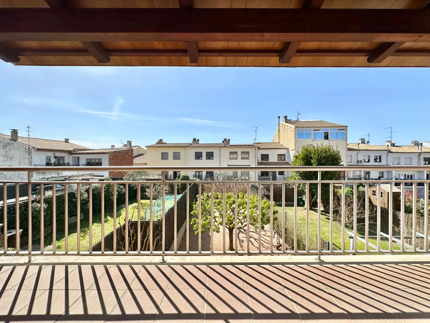 Terrasse von Einfamilien-Reihenhaus zum Verkauf in Taradell mit Heizung, Privatgarten und Terrasse