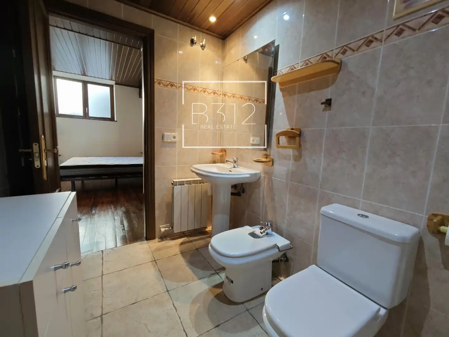 Bathroom of Flat for sale in Vielha e Mijaran  with Heating and Furnished