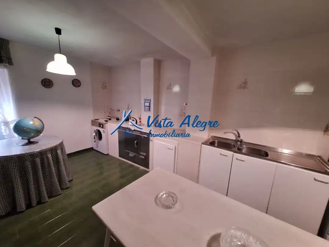 Cuina de Casa o xalet en venda en Fonzaleche amb Calefacció, Jardí privat i Terrassa