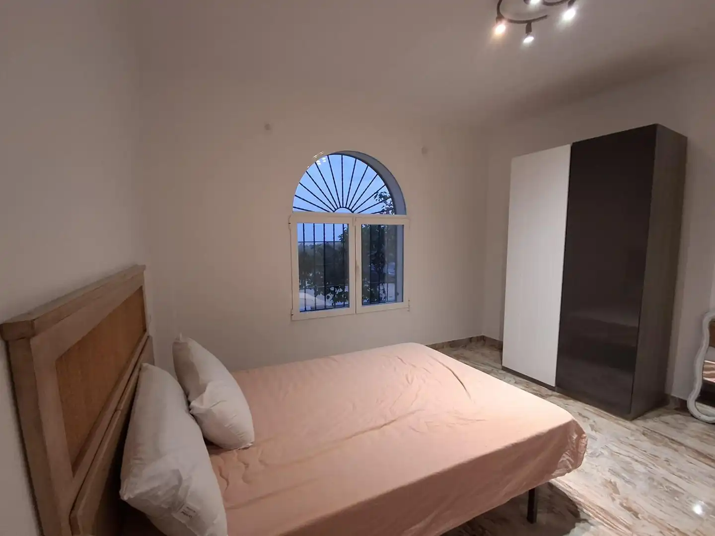 Bedroom of Flat for rent in La Huerta  