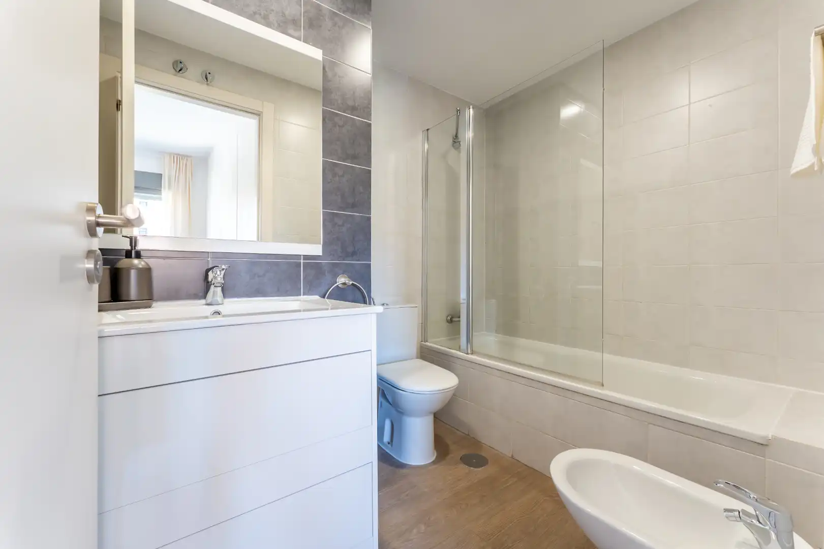 Flat for rent in Calle de Isabel Clara Eugenia, 33, Sanchinarro