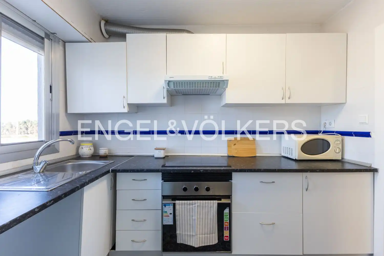 Küche von Wohnung zur Miete in El Puig de Santa Maria mit Klimaanlage, Heizung und Privatgarten
