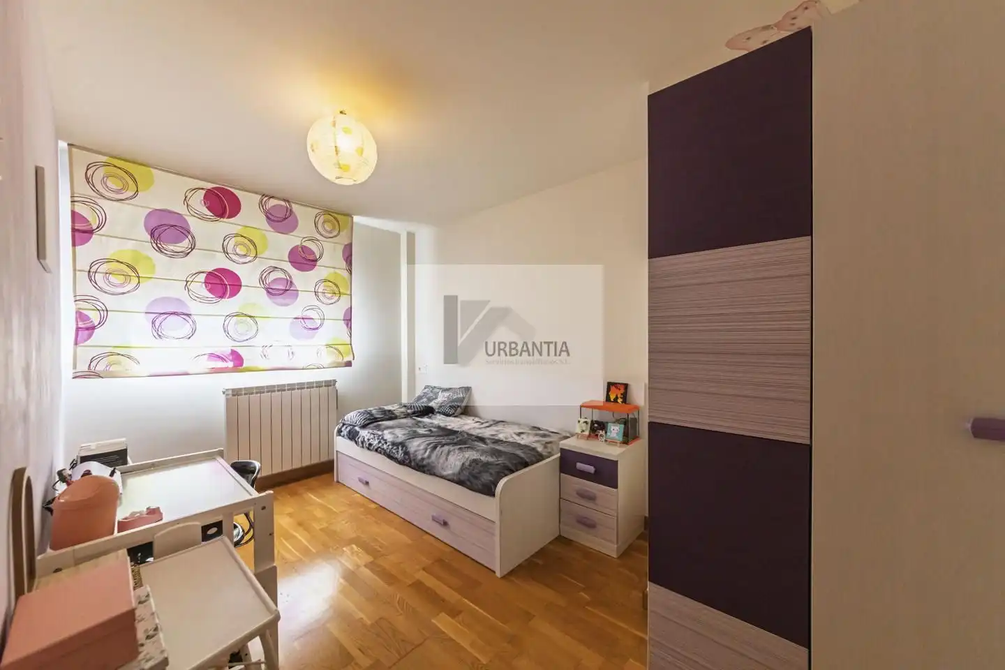 Habitación de Casa adosada en venta en Cendea de Olza / Oltza Zendea con Calefacción, Jardín privado y Parquet