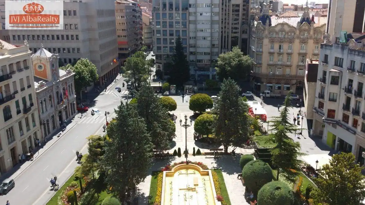 Pis amb ascensor de lloguer a Plaza Plaza Altozano, imagen 3