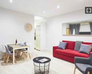 Living room of Flat to rent in  Madrid Capital  with Air Conditioner and Balcony