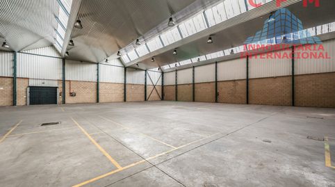 Foto 5 von Fabrikhallen zur Miete in Valdepelayo - Montepinos - Arroyo Culebro, Leganés