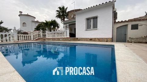 Casa al canal ancho, amarre 24 m, 1079m2 de terreno, imatge 3