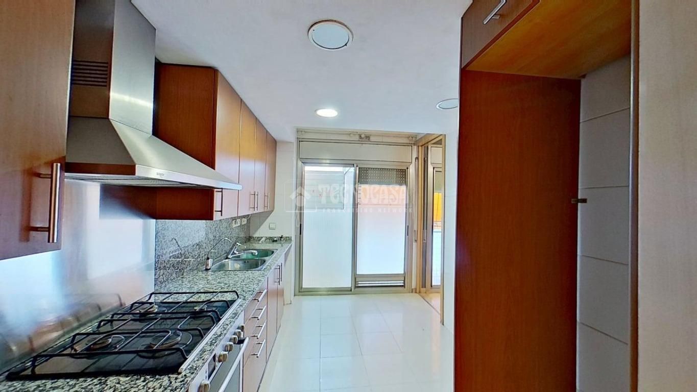 Kitchen of Flat for sale in Manresa  with Air Conditioner and Balcony