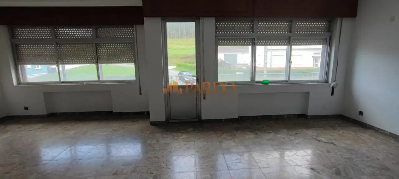 Edificio en venta en Fene