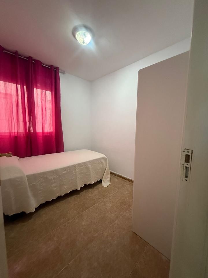 Habitación de Planta baja para compartir en San Cristóbal de la Laguna con Amueblado