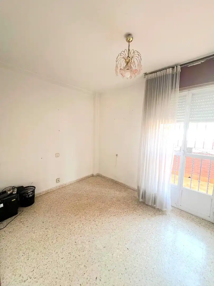 Dormitori de Casa adosada en venda en Sevilla amb Aire condicionat, Terrassa i Piscina comunitària