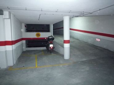 Moto en alquiler en Calle San Sebastián 4
