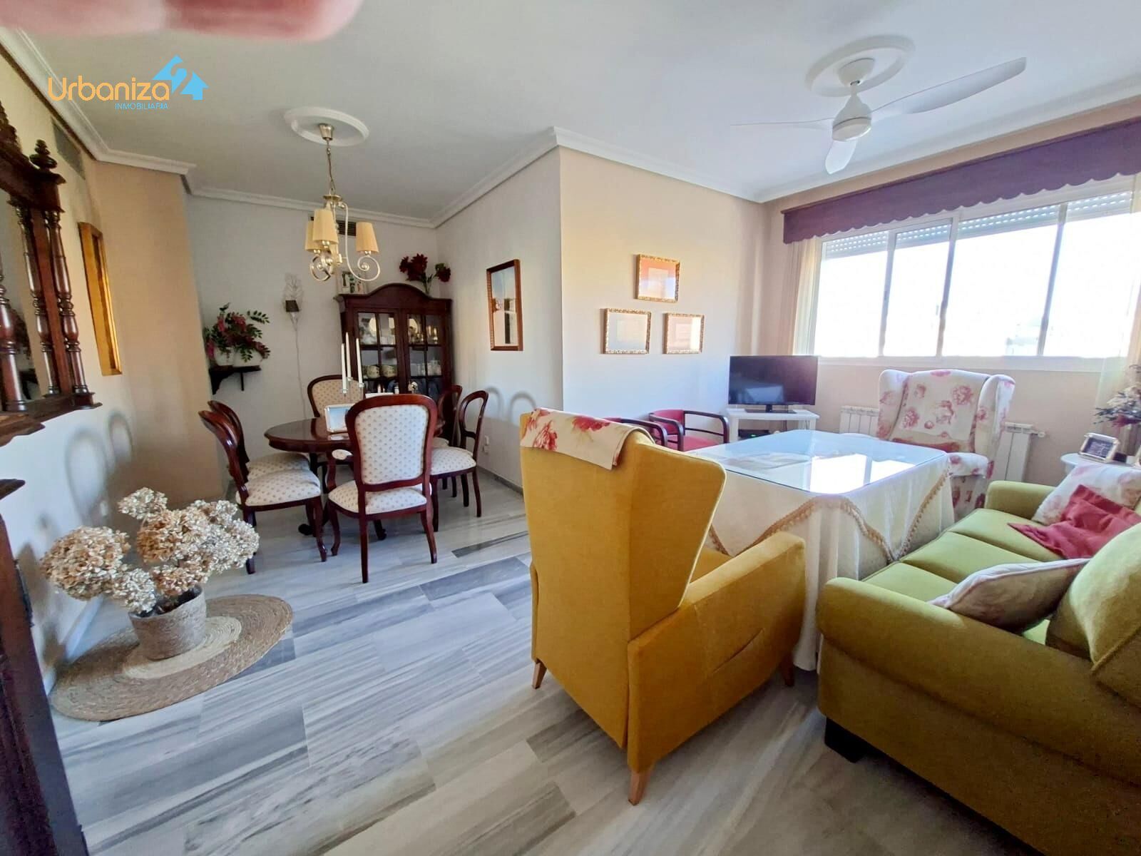 Dining room of Flat for sale in Badajoz Capital  with Air Conditioner and Heating
