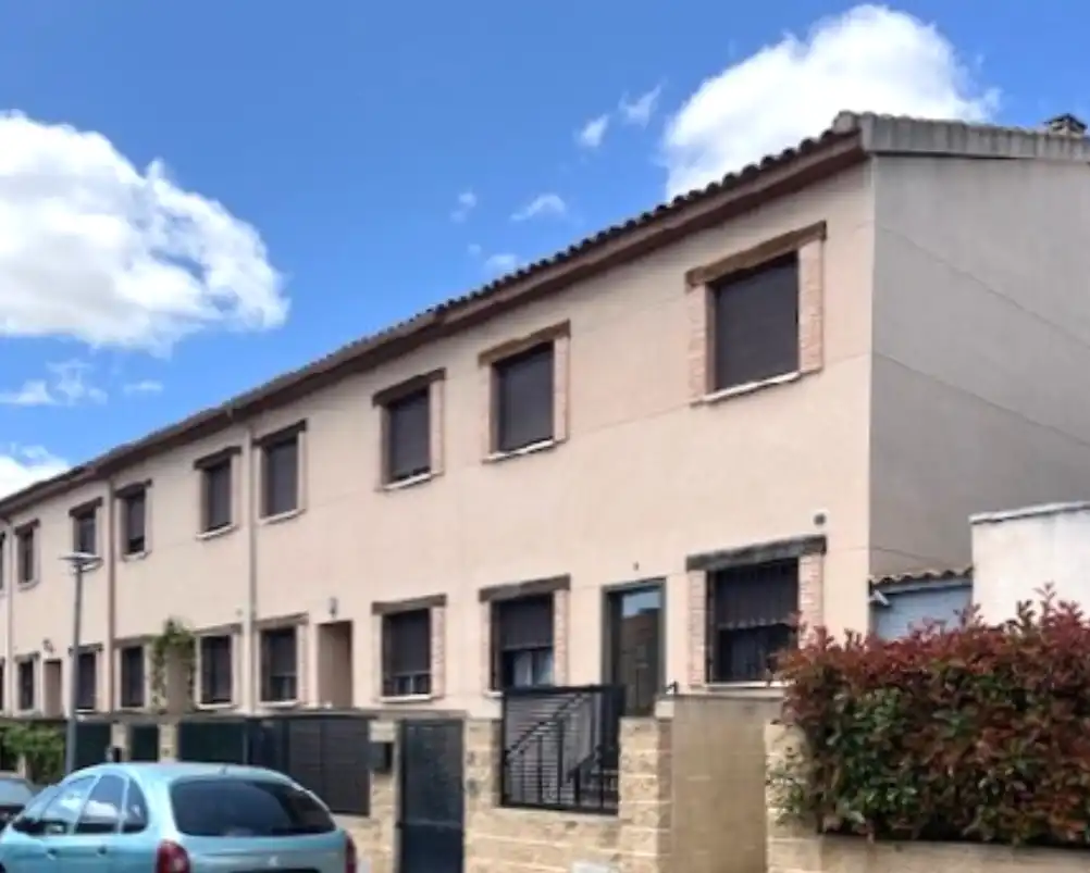 Casa en venda a Calle Pastora Imperio