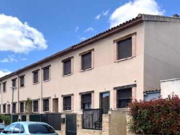Casa en venda a Calle Pastora Imperio