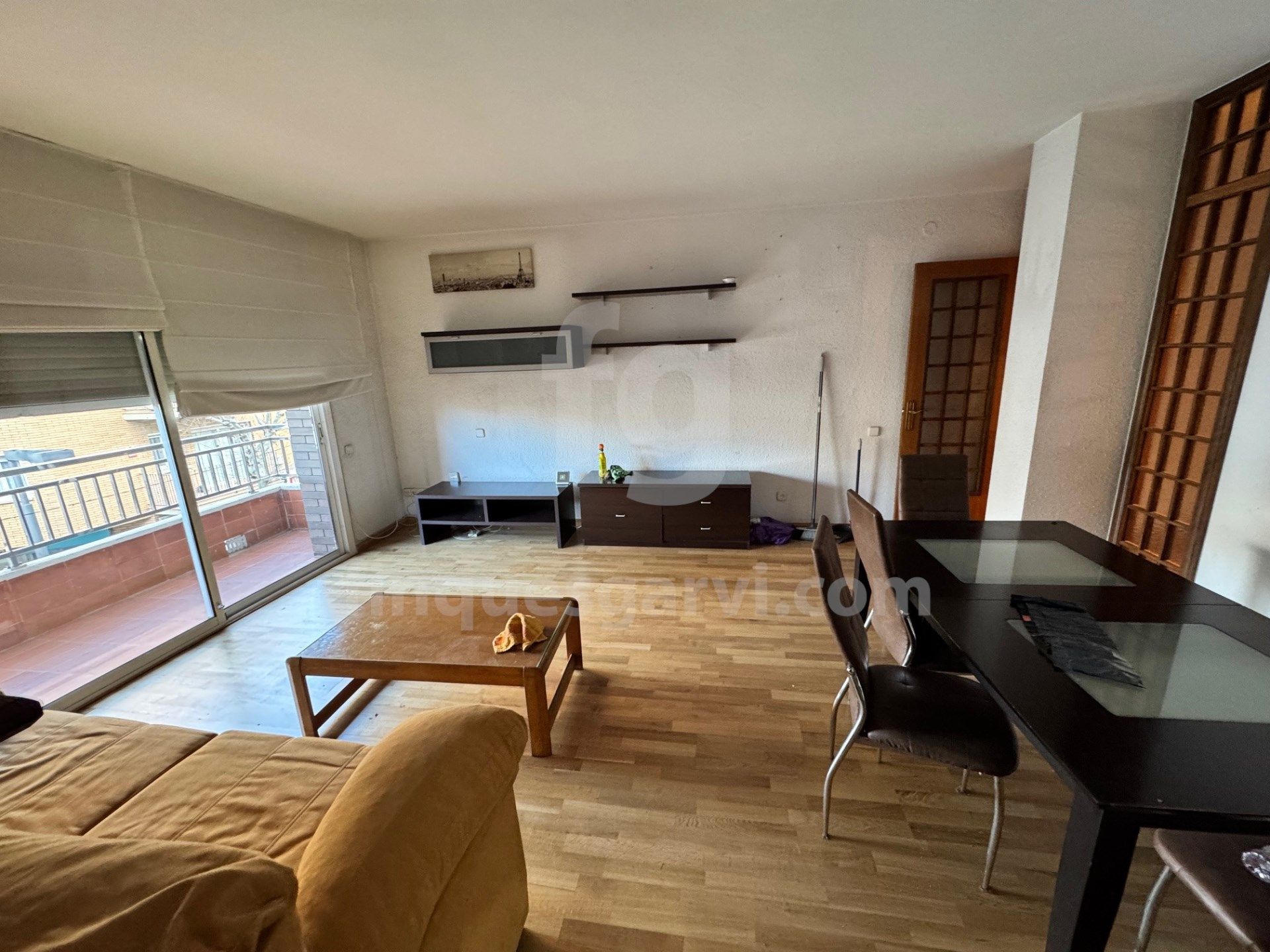 Living room of Flat for sale in L'Hospitalet de Llobregat  with Heating and Balcony