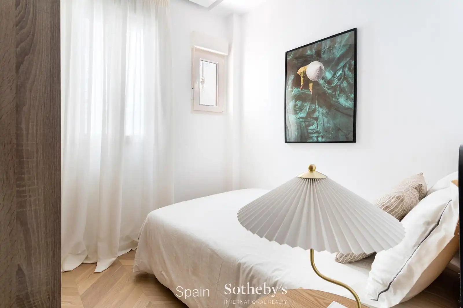Dormitori de Apartament en venda en Madrid amb Aire condicionat i Calefacció