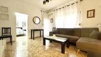 Living room of Flat to rent in  Madrid Capital  with Air Conditioner, Heating and Furnished